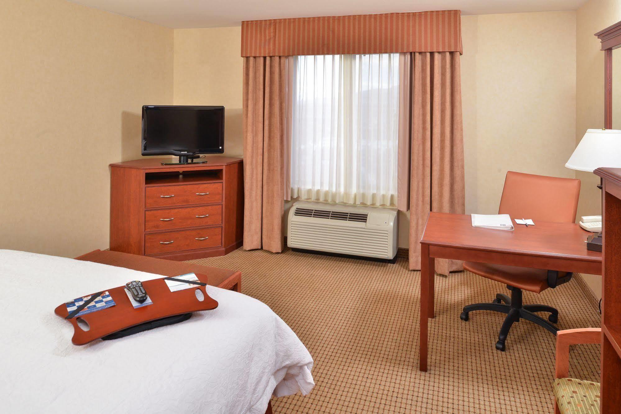 Hampton Inn Рок Спрингс Екстериор снимка