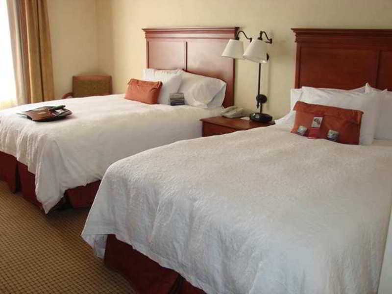 Hampton Inn Рок Спрингс Стая снимка